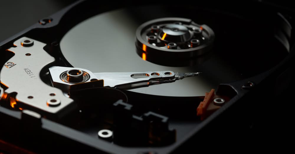 Take Away the Surprise of Drive Failure with AI
